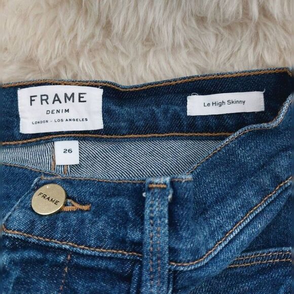 Frame Denim Le High Skinny Distressed Shorts Size 26 - Picture 7 of 8